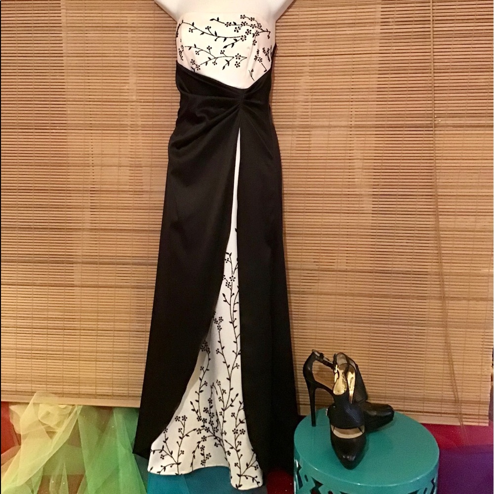RAMPAGE Very nice formal🌷pageant, prom, parties - Picture 2 of 8